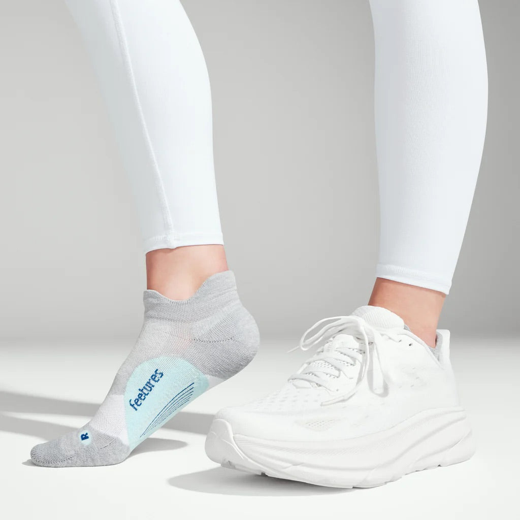 Feetures Elite Light Cushion Tab - Gray Sky