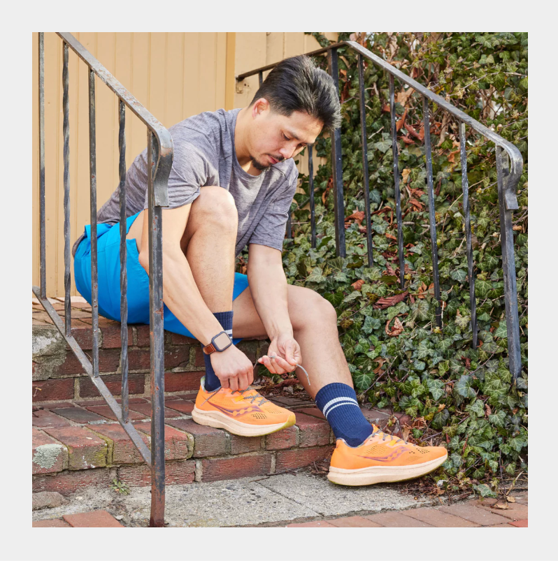 Darn Tough Men's Element Micro Crew Lightweight Running Socks - Eclipse