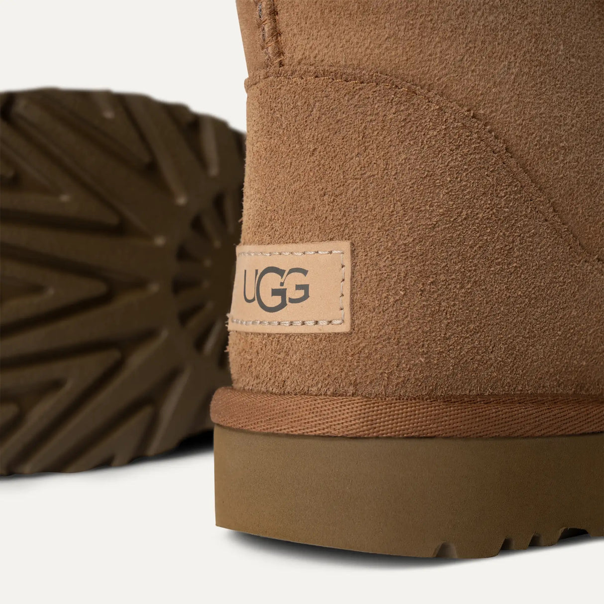 UGG Women's Classic Tall ll Boots - Chestnut