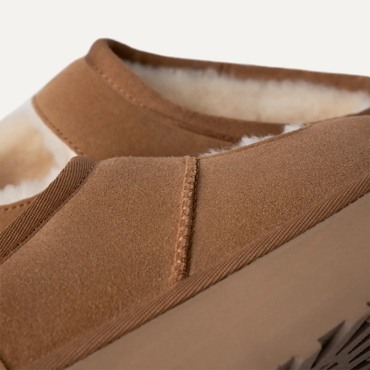 UGG Women's Bea Mary Jane - Chestnut