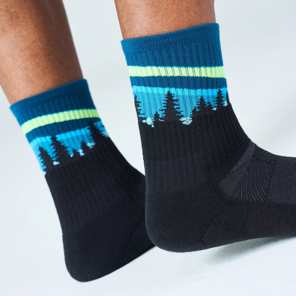 Feetures Men's Trail Max Cushion Mini Crew Socks - Blue Aurora