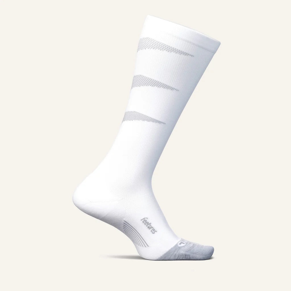 Feetures Graduated Compression Light Cushion Knee High Socks - White