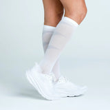 Feetures Graduated Compression Light Cushion Knee High Socks - White