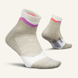 Feetures Women's Trail Max Cushion Quarter Socks - Mountain High Cream